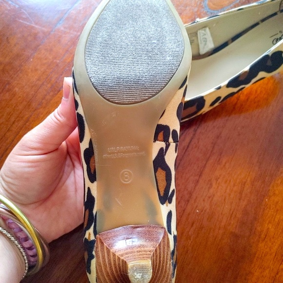 MOSSIMO Sz 8 Kitten Heels - Picture 3 of 5